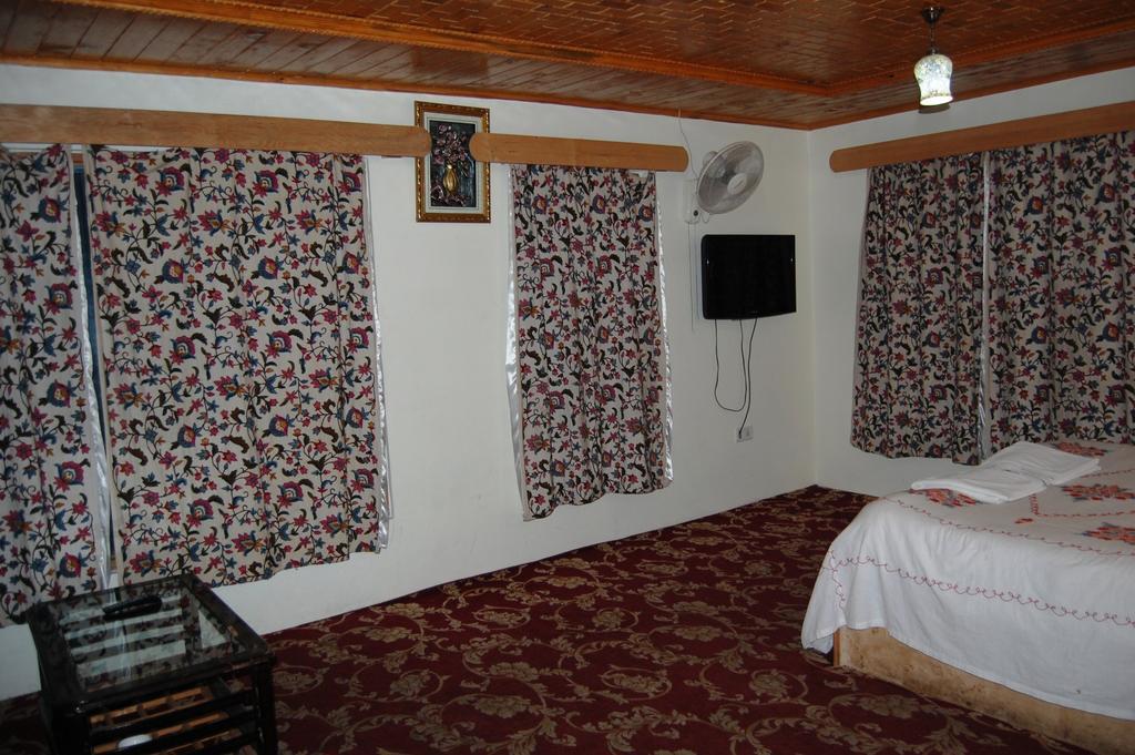 Hotel Paradise Inn Pahalgām Pokoj fotografie