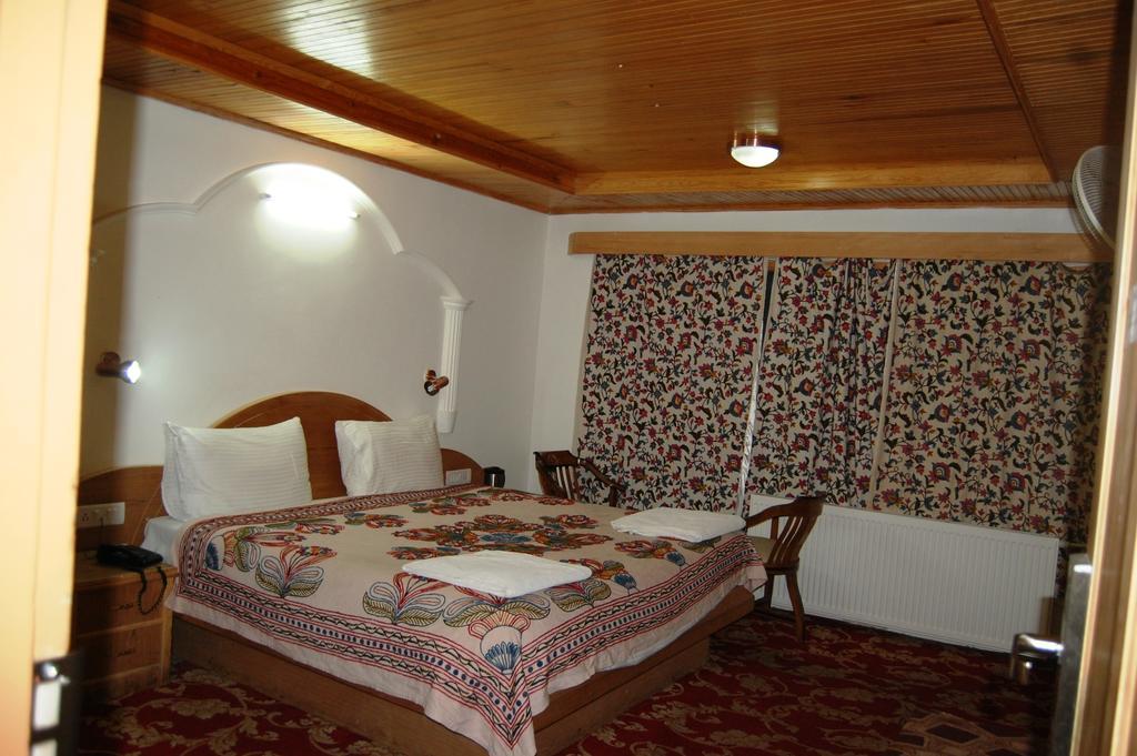 Hotel Paradise Inn Pahalgām Exteriér fotografie