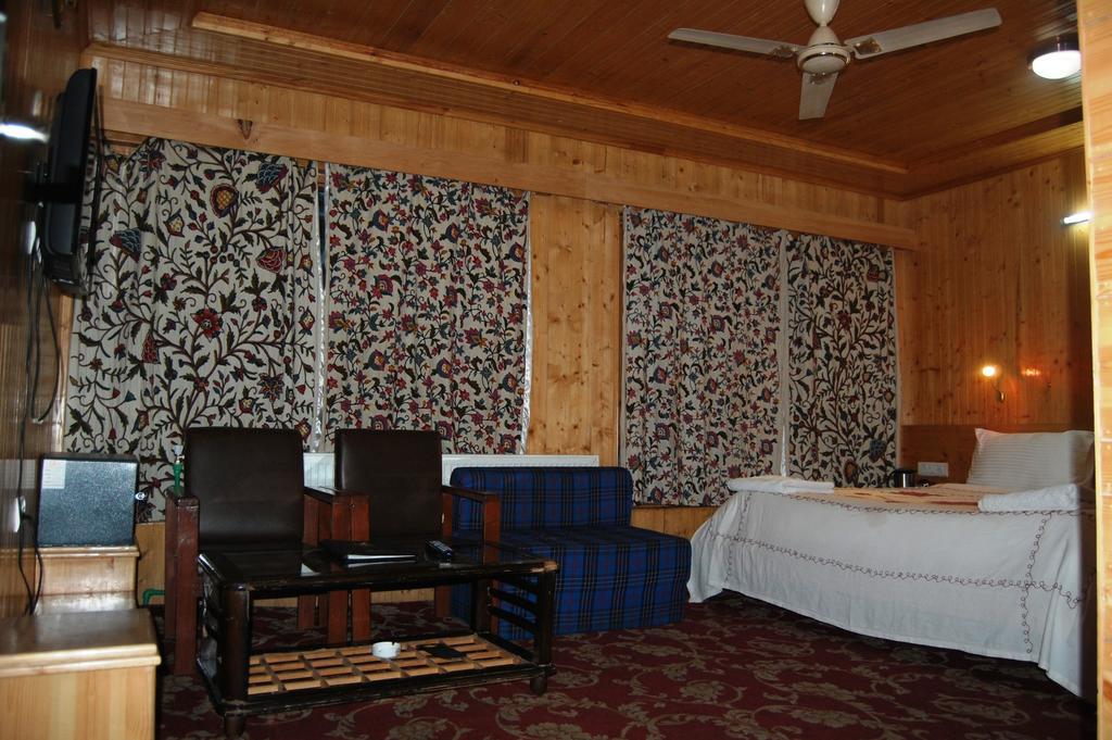 Hotel Paradise Inn Pahalgām Exteriér fotografie