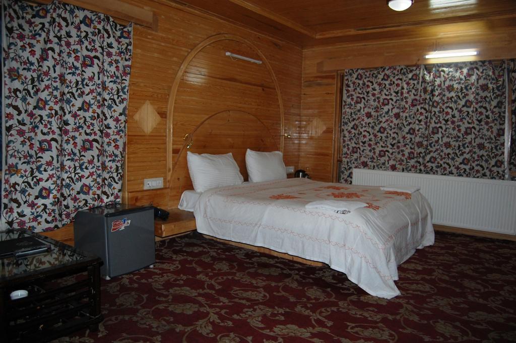 Hotel Paradise Inn Pahalgām Exteriér fotografie